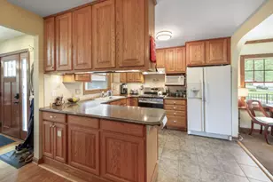 29 W Goebel Dr, Lombard, IL 60148 - Photo 7