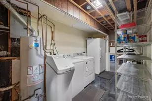 34W912 Clyde Pkwy, Saint Charles, IL 60174 - Photo 17