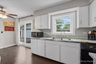 34W912 Clyde Pkwy, Saint Charles, IL 60174 - Photo 7