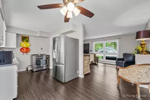 34W912 Clyde Pkwy, Saint Charles, IL 60174 - Photo 5