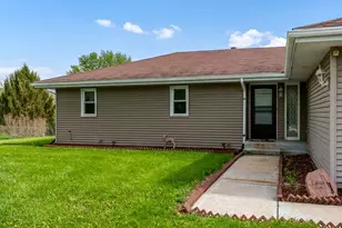 6159 Upper Ridge Way, Roscoe, IL 61073 - Photo 3