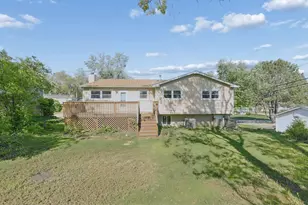 7901 Iroquois Ct, Woodridge, IL 60517 - Photo 23