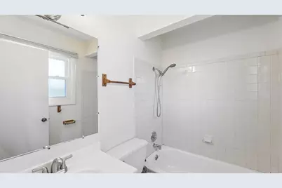 7901 Iroquois Court, Woodridge, IL 60517 - Photo 13