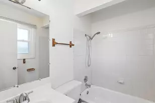 7901 Iroquois Ct, Woodridge, IL 60517 - Photo 13