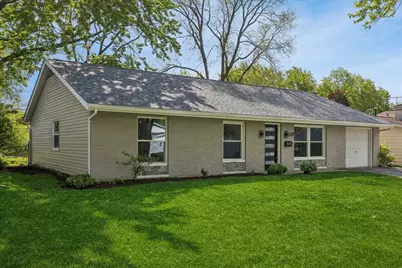 7855 Kensington Lane, Hanover Park, IL 60133 - Photo 3