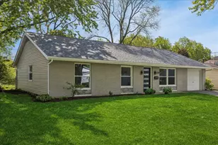 7855 Kensington Ln, Hanover Park, IL 60133 - Photo 3