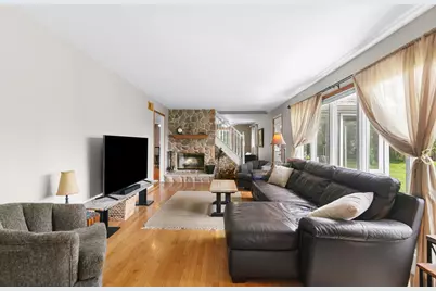1080 Cardinal Drive S, Lake Zurich, IL 60047 - Photo 13