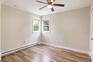 6910 W 109th St, Worth, IL 60482 - Photo 15
