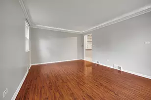 25 N Iowa Ave, Addison, IL 60101 - Photo 5