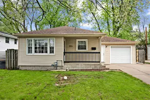 25 N Iowa Ave, Addison, IL 60101 - Photo 1