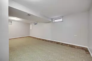 25 N Iowa Ave, Addison, IL 60101 - Photo 17