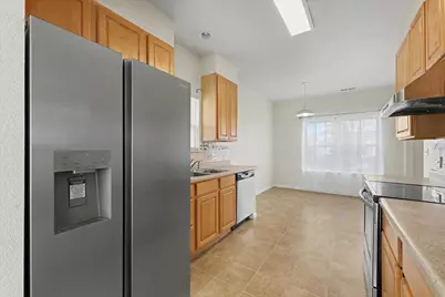 613 Yalow Drive, Champaign, IL 61822 - Photo 9