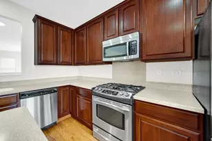82 Arcadia Ln, Lake Zurich, IL 60047 - Photo 9