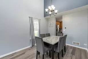 2177 W Wicklow Ln, Round Lake, IL 60073 - Photo 9