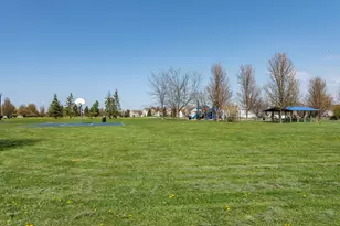 2177 W Wicklow Ln, Round Lake, IL 60073 - Photo 29