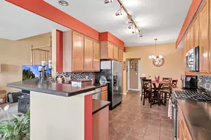 1263 Tamarack Dr, Bartlett, IL 60103 - Photo 11
