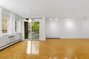 1310 Maple Ave, Evanston, IL 60201 - Photo 7