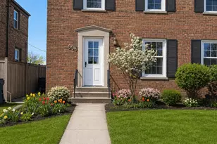 442 Geneva Ave, Bellwood, IL 60104 - Photo 1