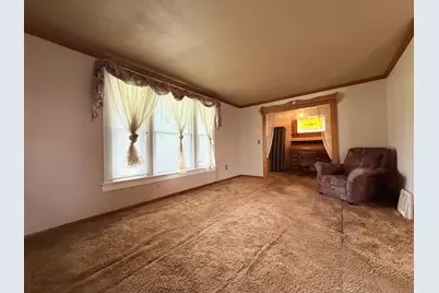 717 W Sloan Street, Harrisburg, IL 62946 - Photo 9