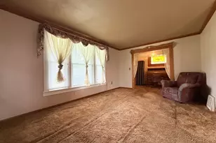 717 W Sloan St, Harrisburg, IL 62946 - Photo 9