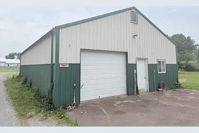 717 W Sloan Street, Harrisburg, IL 62946 - Photo 5