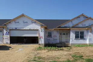 514 Creekside Cir, Byron, IL 61010 - Photo 1