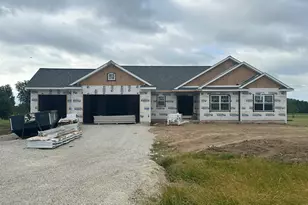 514 Creekside Cir, Byron, IL 61010 - Photo 1