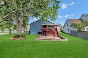 439 E Morse Ave, Bartlett, IL 60103 - Photo 35