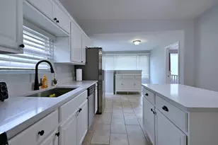 947 Hannah Ave, Forest Park, IL 60130 - Photo 15