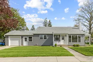 118 Edgewood Ave, Hampshire, IL 60140 - Photo 1