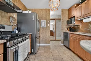 2638 N Windsor Dr, Arlington Heights, IL 60004 - Photo 7