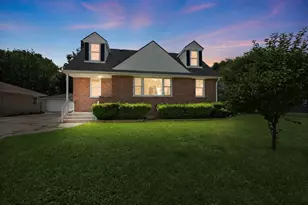 17931 W Gages Lake Rd, Grayslake, IL 60030 - Photo 1