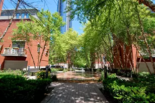 501 N Clinton St, Chicago, IL 60654 - Photo 45