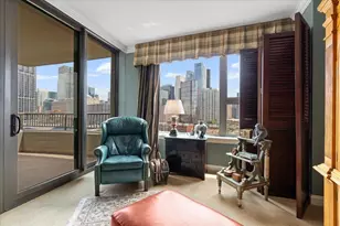 501 N Clinton St, Chicago, IL 60654 - Photo 21