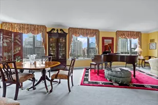 501 N Clinton St, Chicago, IL 60654 - Photo 7