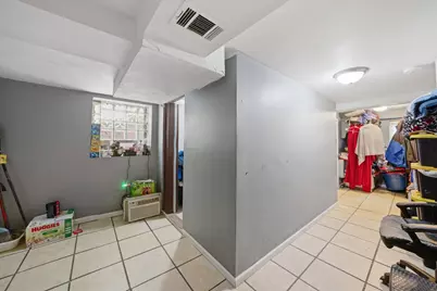 2637 S Karlov Avenue, Chicago, IL 60623 - Photo 19