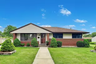 3N361 N Howard Ave, Elmhurst, IL 60126 - Photo 1