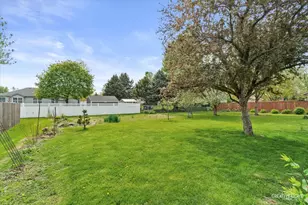 1224 Sandhurst Dr, Sandwich, IL 60548 - Photo 17