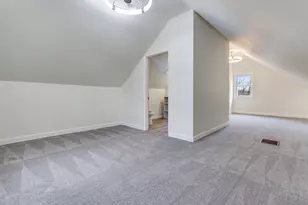 1319 Highridge Pkwy, Westchester, IL 60154 - Photo 9