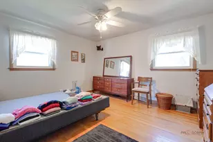 338 Ash Ave, Wood Dale, IL 60191 - Photo 9