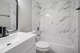 2151 Morningside Ln, Carpentersville, IL 60110 - Photo 9