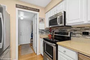 1706 Pine St, McHenry, IL 60051 - Photo 7