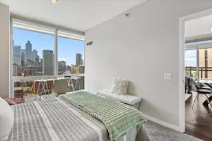 757 N Orleans St, Chicago, IL 60654 - Photo 21