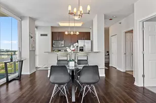 757 N Orleans St, Chicago, IL 60654 - Photo 9