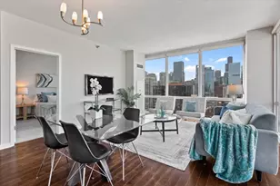 757 N Orleans St, Chicago, IL 60654 - Photo 7