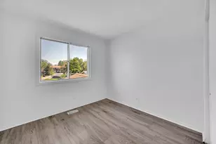 526 Alton Ct, Carol Stream, IL 60188 - Photo 19