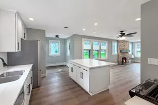 1720 W Harrison St, Freeport, IL 61032 - Photo 11