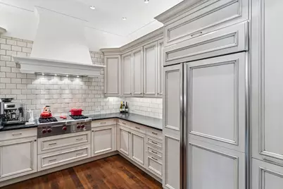 270 E Pearson Street #101, Chicago, IL 60611 - Photo 7