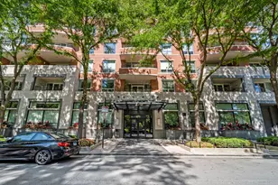270 E Pearson St, Chicago, IL 60611 - Photo 1