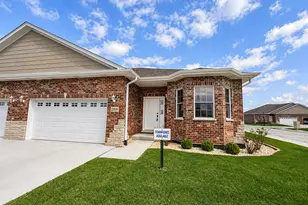 23939 S Fugett Dr, Manhattan, IL 60442 - Photo 1